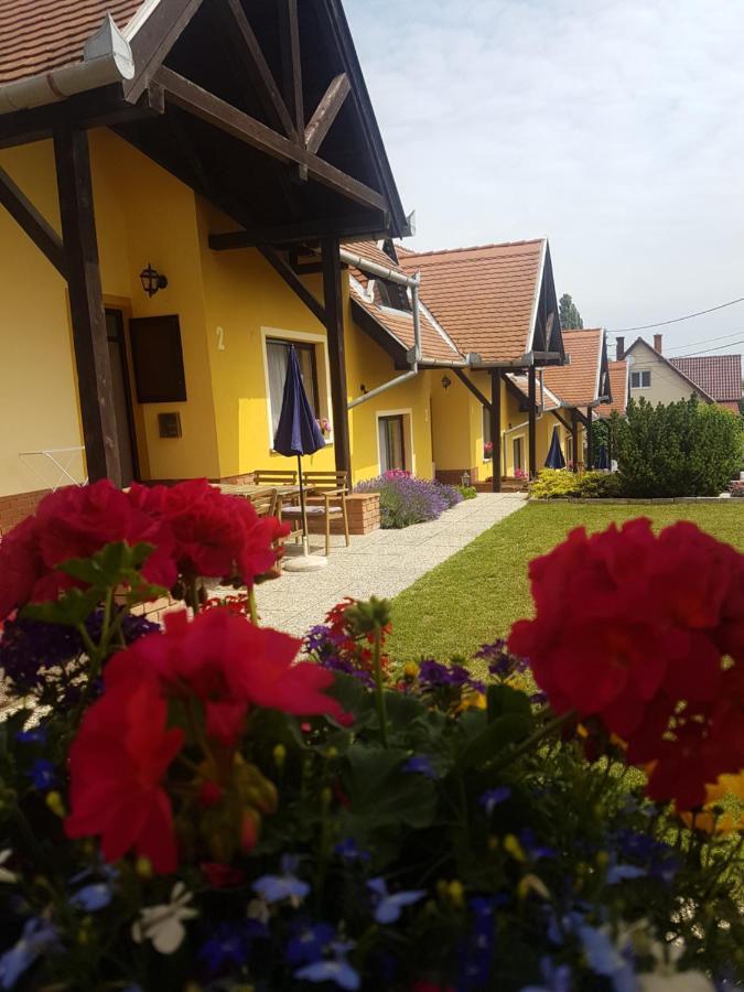 Huber Panzio Bed and Breakfast Fertőrákos Buitenkant foto